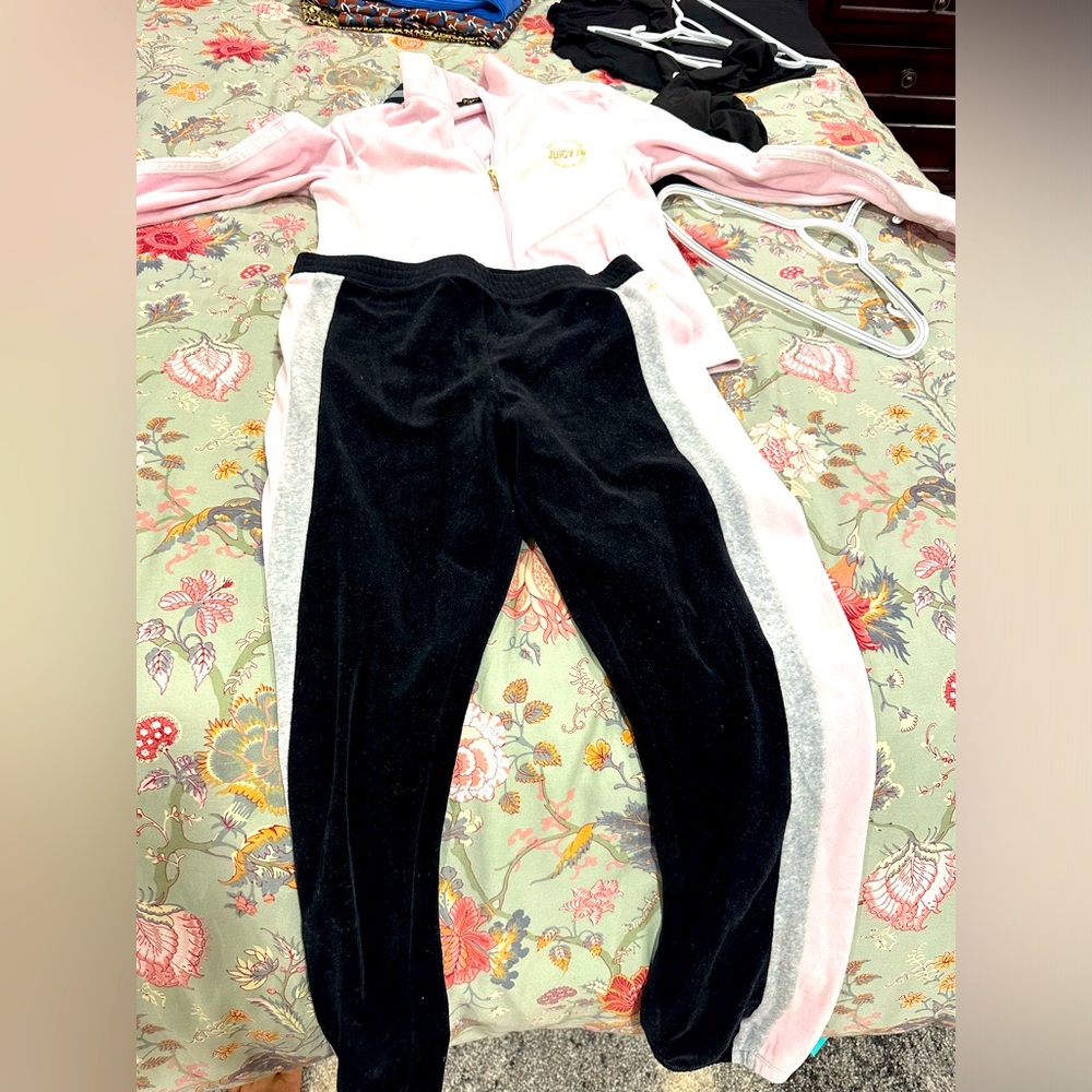 Juicy couture track suit pink n black tops size medium and bottom size s…